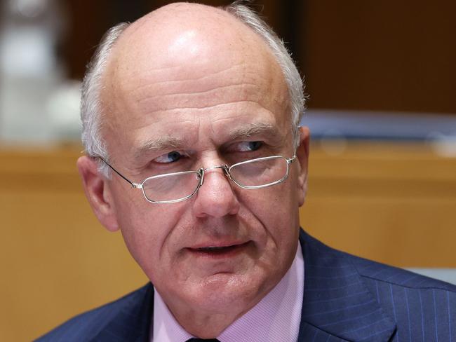 Antarctic Division move ‘should not happen’, Abetz says