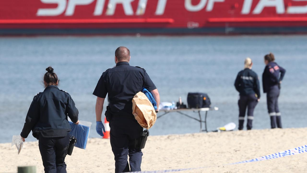 Port Melbourne Beach Death Woman Found Dead Near Yacht Club Station