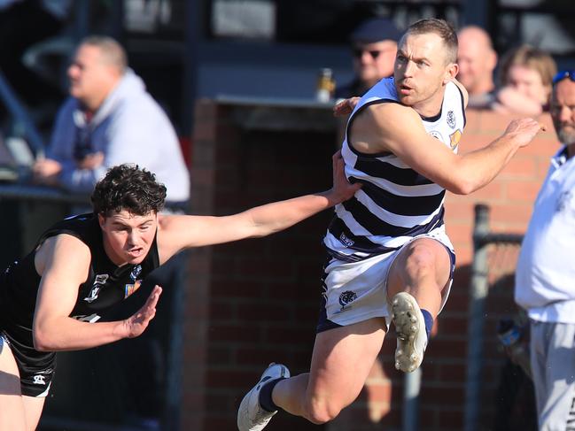 Devon Smith was kicking on his left all day. Picture: Mark Wilson