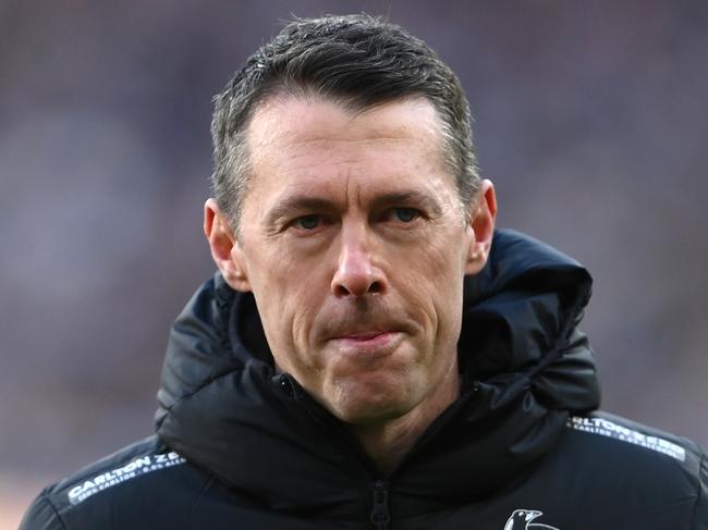 MELBOURNE, AUSTRALIA - SEPTEMBER 03: Magpies head coach Craig McRae looks on during the AFL First Qualifying Final match between the Geelong Cats and the Collingwood Magpies at Melbourne Cricket Ground on September 03, 2022 in Melbourne, Australia. (Photo by Quinn Rooney/Getty Images)