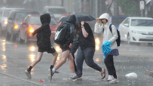 Melbourne weather: Latest updates, forecast, storms | news.com.au ...