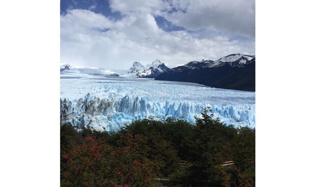 Rule of thirds ... Kim Goodwin’s photograph taken in El Calafate, Argentina Aligning elements along the imaginary lines dividing an image into thirds. Source: Apple World Gallery