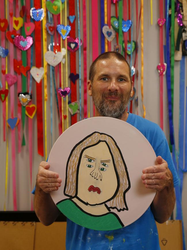 Kim said of Roberts: “Thom and I have both been Archibald finalists before and have had artworks exhibited at the Art Gallery of New South Wales. Thom and I also did some sketching at the Art Gallery at a late-night art event. Thom is in this year’s Sulman Prize.” Picture: John Appleyard