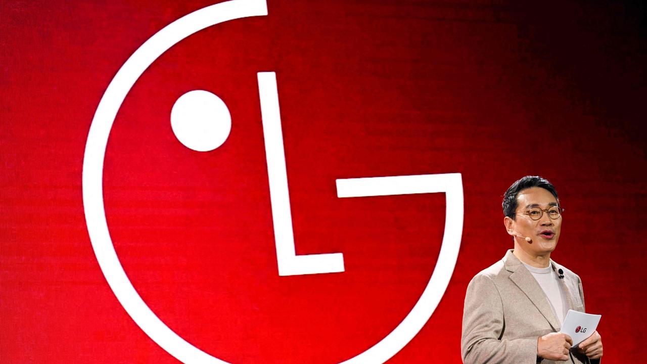 William (Joo Wan) Cho, CEO of LG Electronics, speaks during the LG press conference at CES in Las Vegas. (Photo by Patrick T. Fallon / AFP)