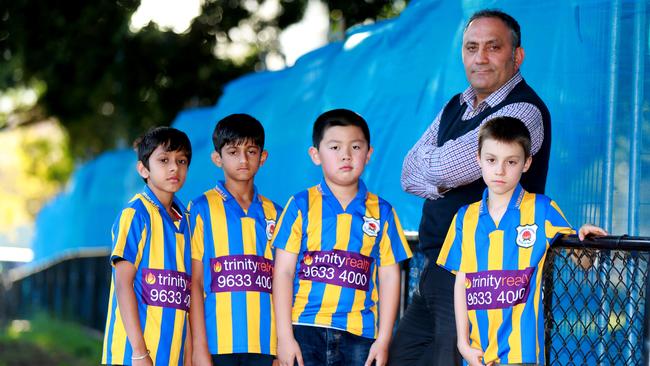 Noel Dona with players at Robin Thomas Reserve in September. Picture: Angelo Velardo