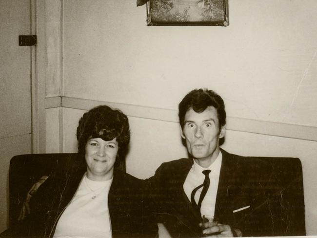 Barnes’ mum Dorothy with her second husband, Reg Barnes.