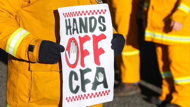 CFA volunteers protest at Ararat Aerodrome.