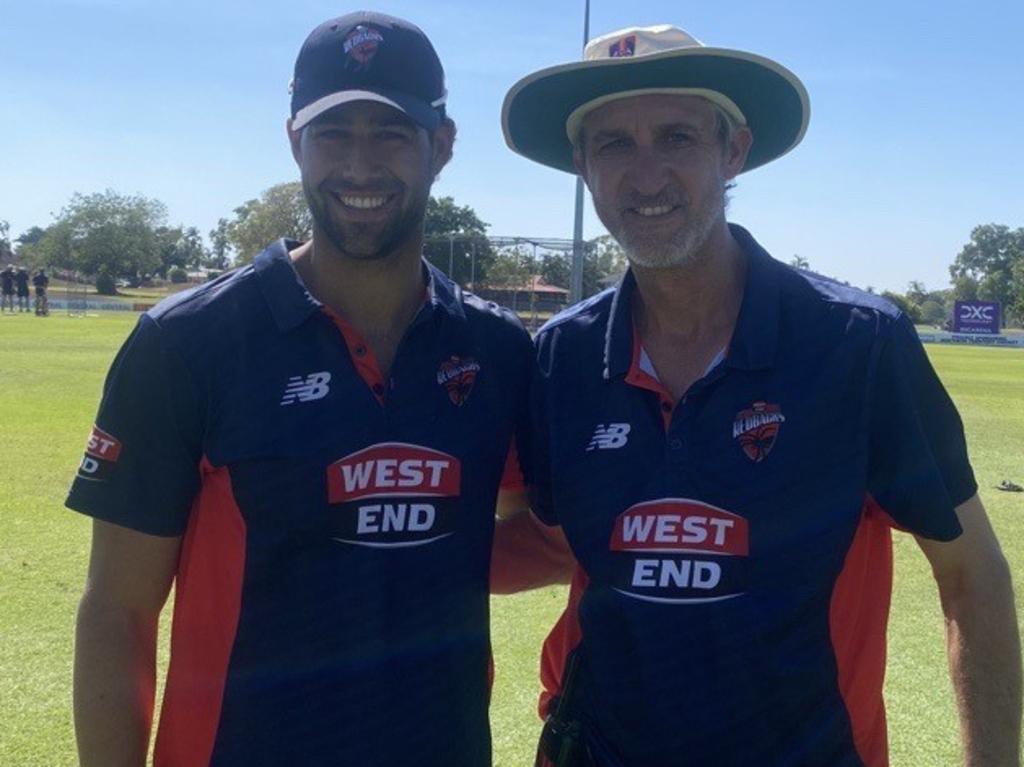 Redbacks bowler Wes Agar with coach Jason Gillespie in Darwin. Picture: NT Cricket.