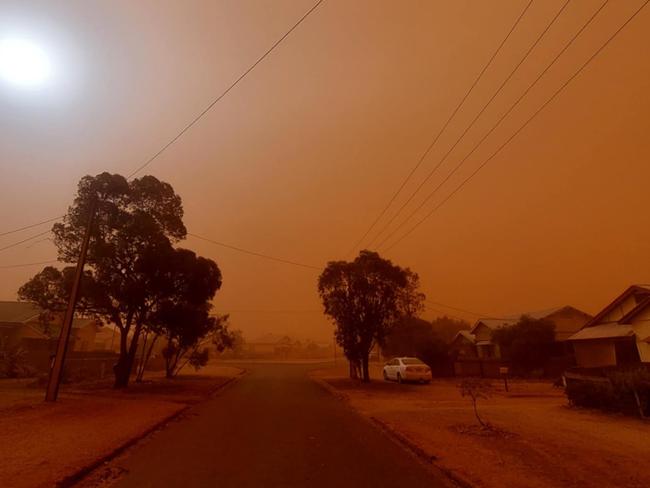 The dust storm blocking the sun in Peterborough, South Australia. Picture: Victoria Kenny / Weather & Water - South Australia