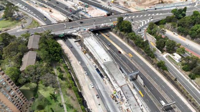 A photo of construction works on the Warringah Fwy upgrade.