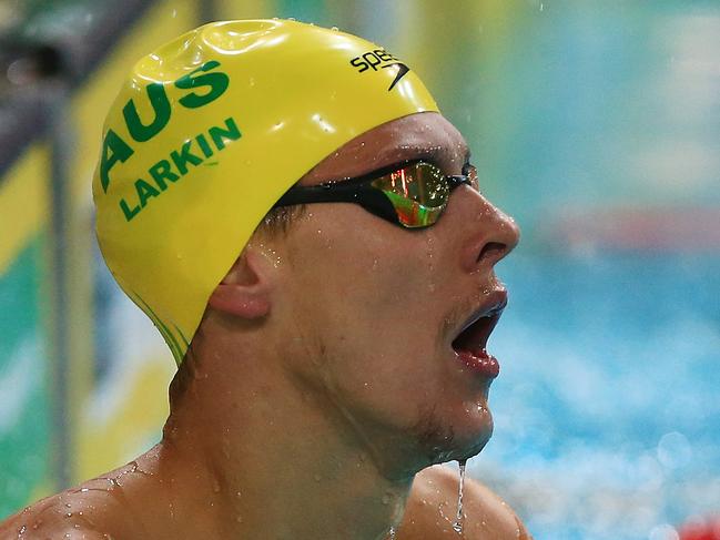 BRISBANE, AUSTRALIA - JULY 02: Mitch Larkin celebrates winning the Men 200 Metre Backstroke during the 2016 Australian Swimming Grand Prix at the Chandler Sports Centre on July 1, 2016 in Brisbane, Australia. (Photo by Chris Hyde/Getty Images)