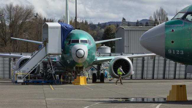 Boeing faces the danger of being left behind as buyers turn to Airbus.