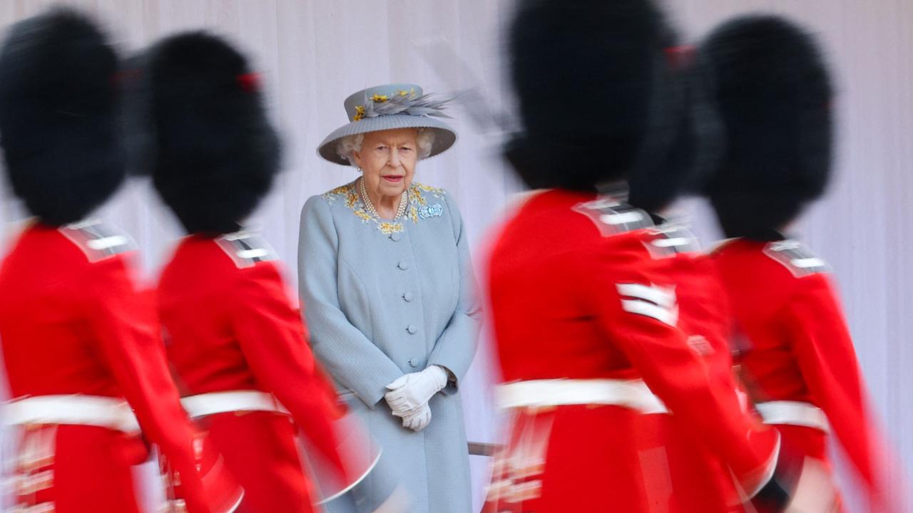 Queen Assassination Plot Foiled As Alleged Crossbow-wielding Attacker ...