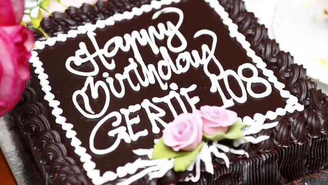 Gertie’s 108th birthday cake. Picture: Tertius Pickard.