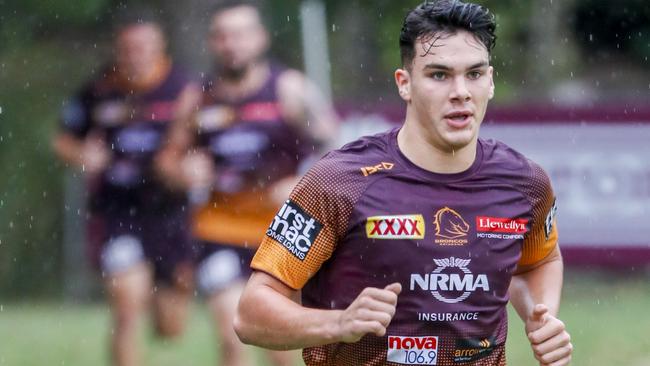 Farnworth has the attributes to make it in the NRL. (AAP Image/Glenn Hunt)