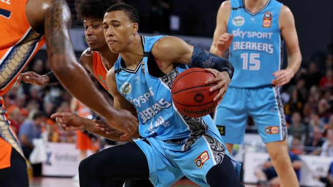 RJ Hampton only played 15 minutes against the Taipans. Picture: AAP