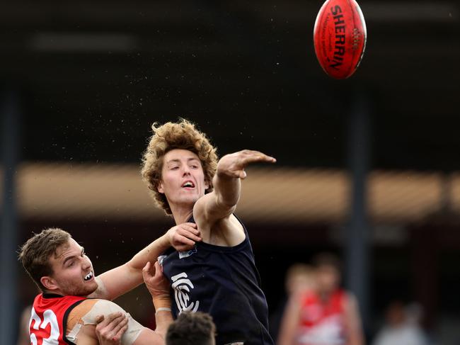 Drew Benson wins a ruck tap. Picture: Stuart Milligan