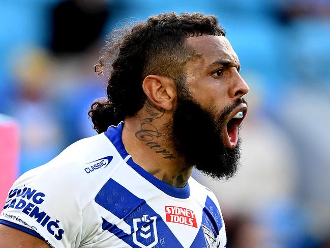 GOLD COAST, AUSTRALIA - SEPTEMBER 03: Josh Addo-Carr of the Bulldogs celebrates after scoring a try during the round 27 NRL match between the Gold Coast Titans and Canterbury Bulldogs at Cbus Super Stadium on September 03, 2023 in Gold Coast, Australia. (Photo by Bradley Kanaris/Getty Images)