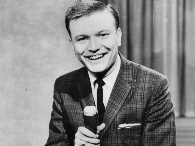 **This picture has a scanned reverse - see associated content at the bottom of the details window**Bert Newton, entertainer, pictured alone to 1985.