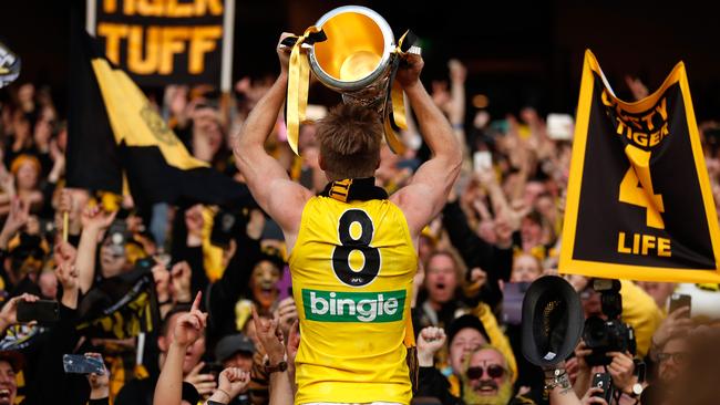 Jack Riewoldt celebrates with the Tiger fans. Picture: Getty Images