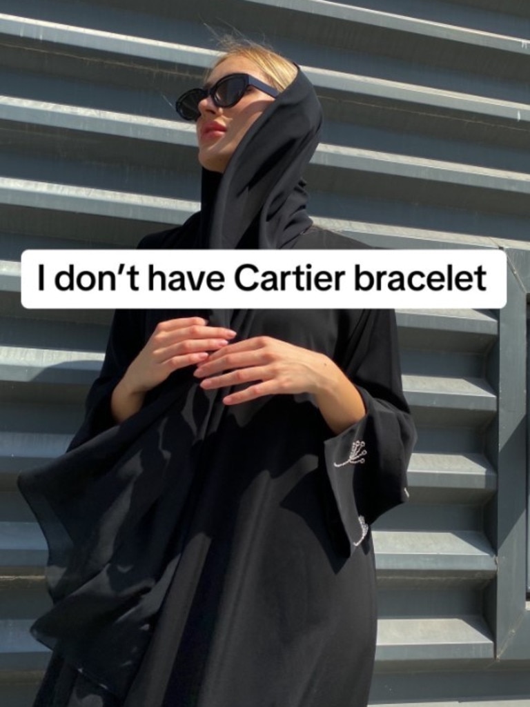 And doesn’t have a Cartier bracelet. Picture: TikTok / @magentablond