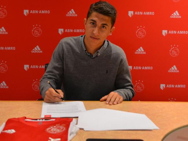 Ajax unveils Melbourne teen signing