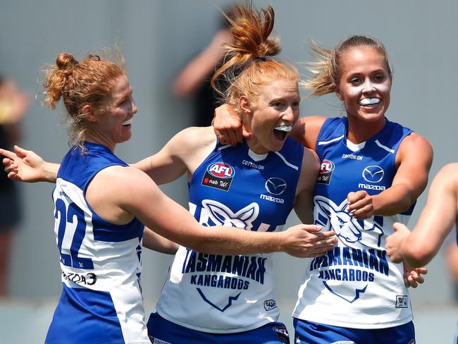 Georgia Nanscawen (L) playing for the North Melbourne Tasmanian Kangaroos in 2019. Picture: Adam Trafford/AFL Media/Getty Images