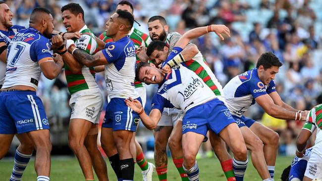 Cody Walker grabs Kyle Flanagan. Picture: Grant Trouville/NRL Photos