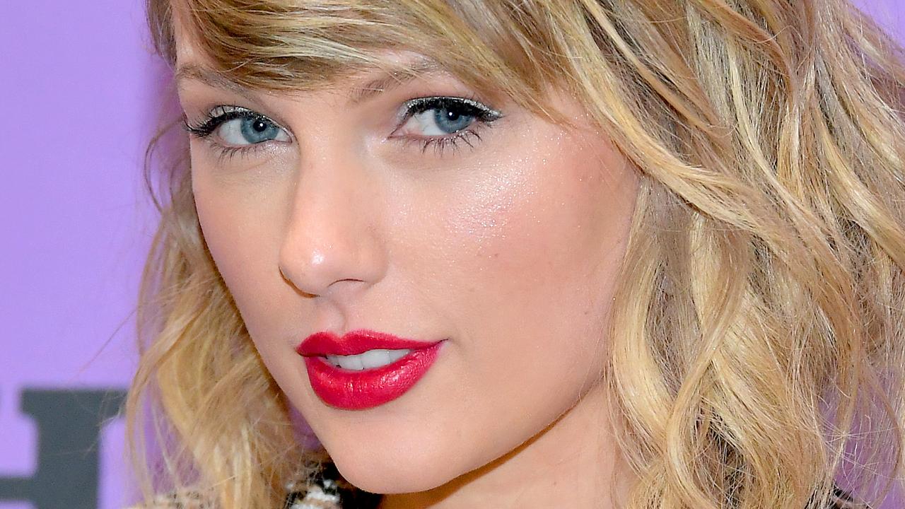 Miss Americana: Taylor Swift Reacts To Nikki Glaser’s Apology | News ...