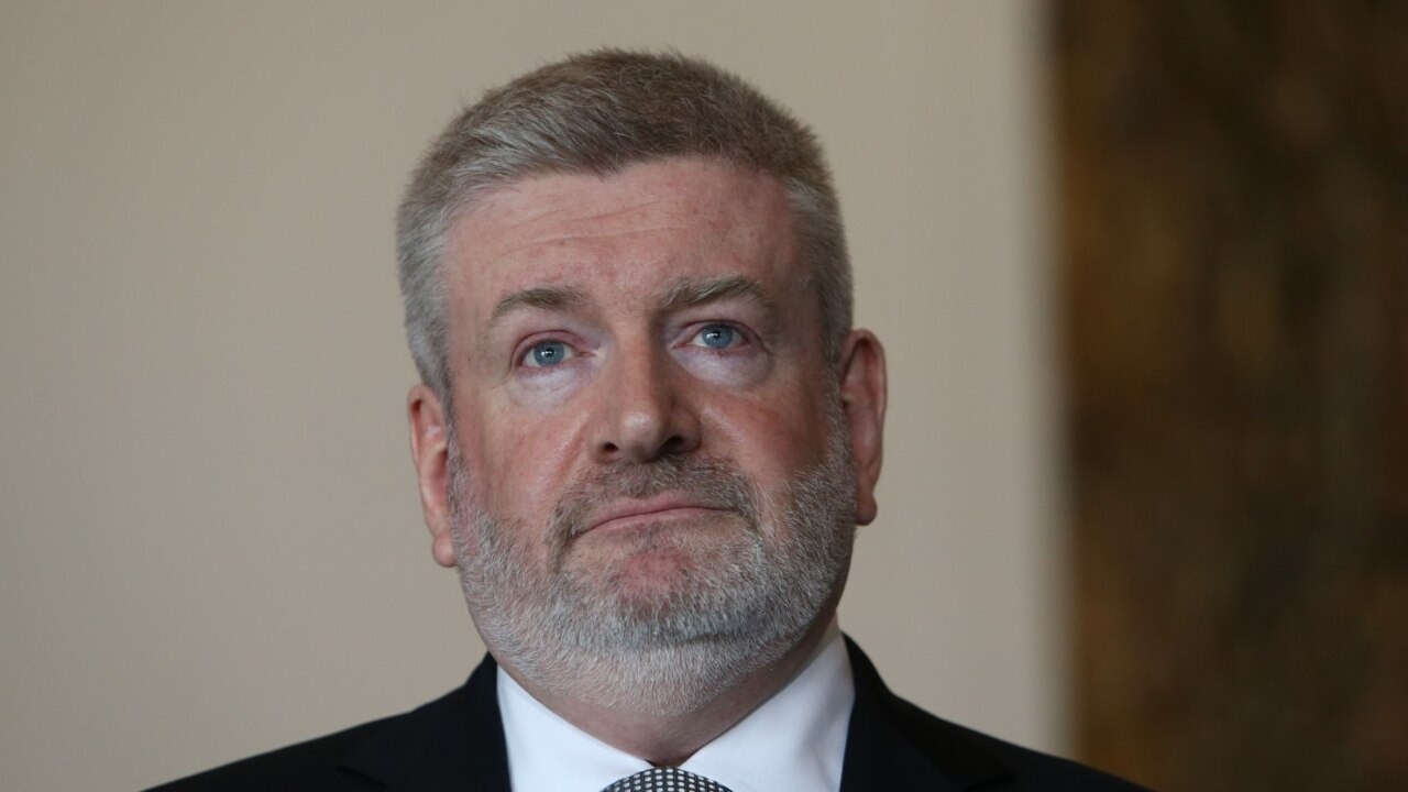 Communications Minister knew of plans to sack Michelle Guthrie two weeks prior