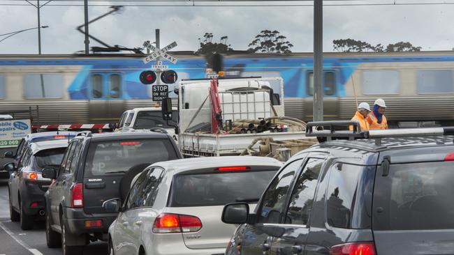 The CFMEU shut down a level crossing removal project in Sunbury until a range of demands were met