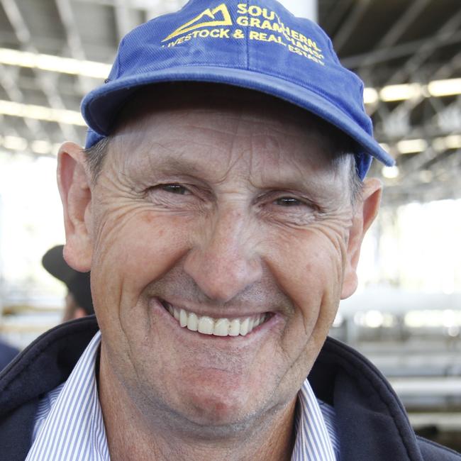 Agent Glenn Judd of Southern Grampians Livestock.