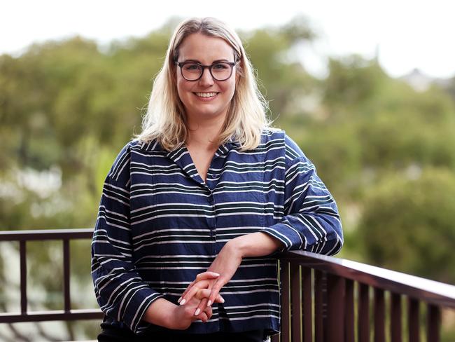 NETWORK - Pictured at home in Marrickviolle today is Greta Gotterson, 32, who can save a few thousand dollars by making some phone calls to home loan and bill providers. Picture: Tim Hunter.