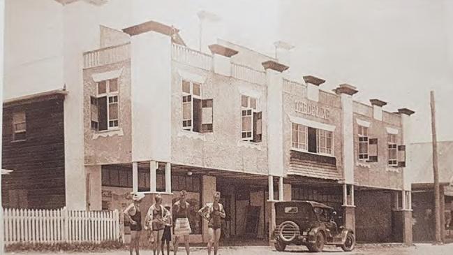 The De-Luxe Theatre at Burleigh Heads. It became the Old Burleigh Theatre Arcade.