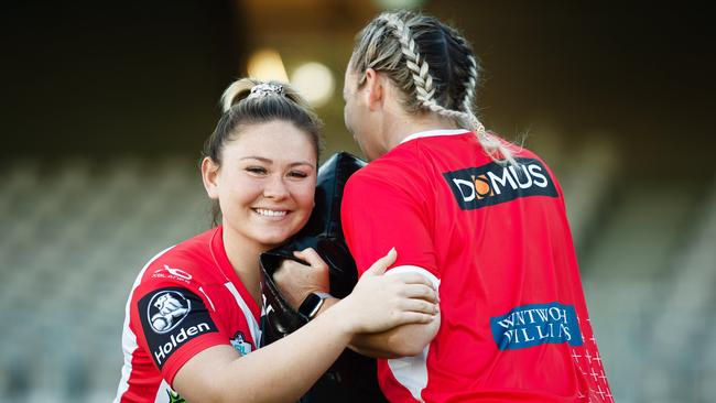 Dragons teenager Keeley Davis training with Kate Haren at Jubilee Oval. Pic: Monique Harmer)