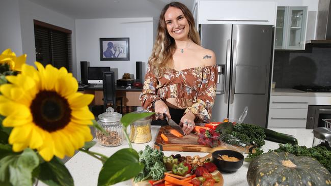 Susie Tagarro teaches Gold Coasters how to live a plant-based life with her cooking classes. Picture Glenn Hampson