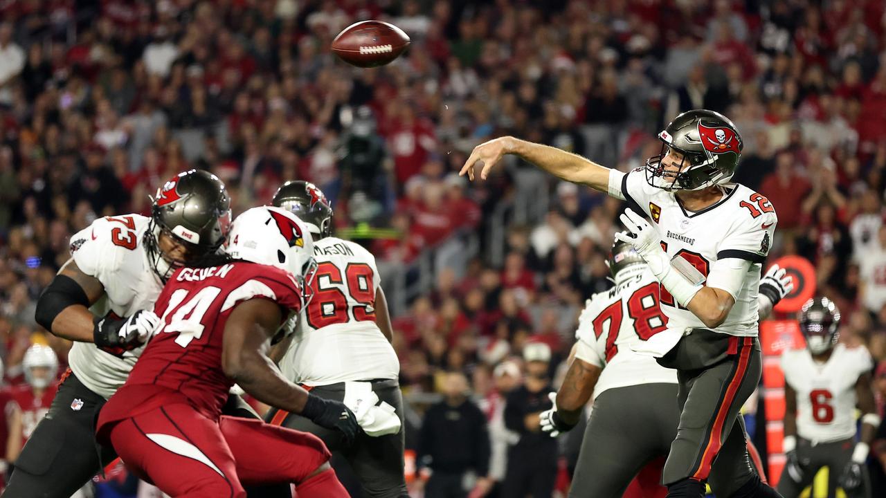 Photos: Bucs fall to Rams in division playoff game