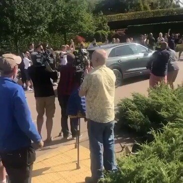 Spurs Fans Greet Gareth Bale Ahead of Season-Long Loan Deal