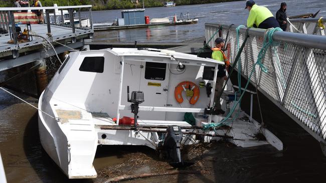 Sea Scouts pontoon rescue mission at Launceston's Home Point. October 14. Picture: Alex Treacy