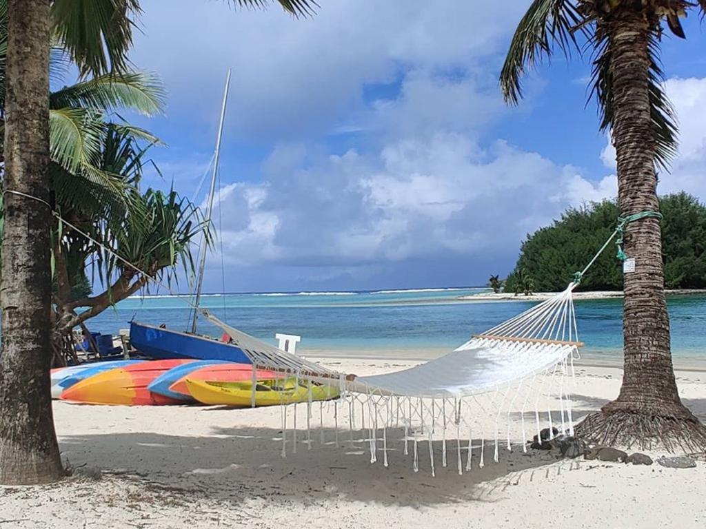 The couple say they feel blessed for being stuck on the island, but getting stressed about flights.