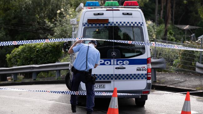 Police at the Newport crime scene on Thursday morning. Picture: NCA NewsWire / James Gourley