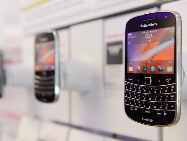 BEVERLY HILLS, CA - JUNE 28: A Blackberry Bold 9900 4G smartphone sits on display for sale at T-Mobile store on June 28, 2012 in Los Angeles, California. Blackberry maker Research In Motion Ltd., will report its quarterly earnings on Thursday.   Kevork Djansezian/Getty Images== FOR NEWSPAPERS, INTERNET, TELCOS & TELEVISION USE ONLY ==