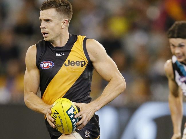 AFL Round 6.  Richmond v Port Adelaide at the MCG. Brett Deledio runs forward . Pic: Michael Klein