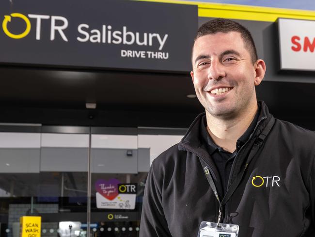 ADELAIDE, AUSTRALIA - NewsWire Photos - MAY 24 2024: POWERBALL. Matt Di Virgilio, OTR area manager at OTR Salisbury Highway. Where the winning $150 Million ticket was sold. Picture: NewsWire / Ben Clark