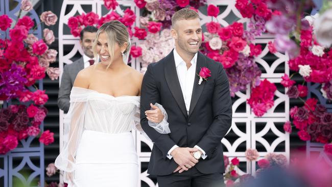 Sara Mesa and Tim Calwell on Married At First Sight season 11. Picture: Nine