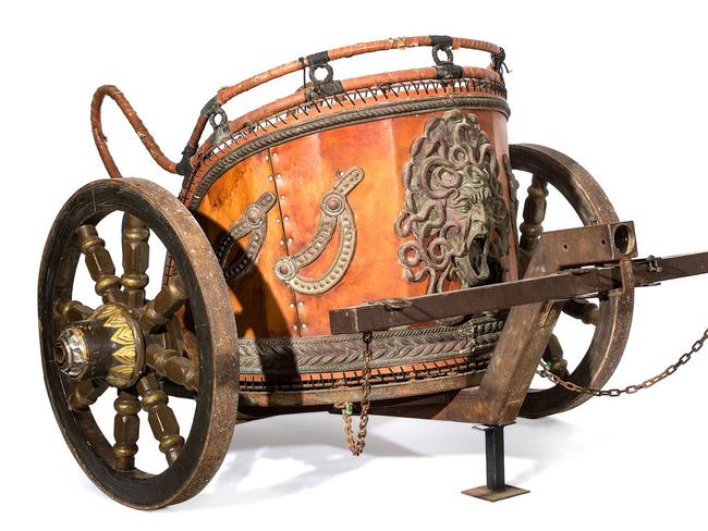 Russell Crowe’s auction featured the replica chariot from Gladiator.