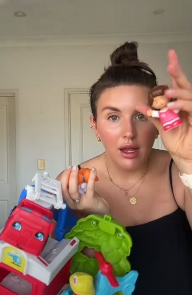 Mum Sarah Falls has been slammed for thrifting her kids' Christmas presents. Picture: TikTok