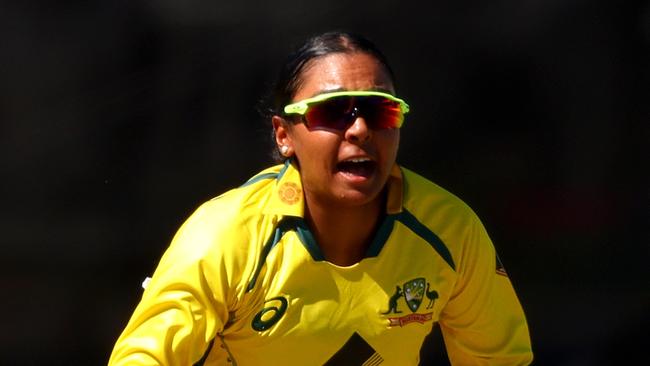 Alyssa Healy is a big fan of Alana King’s sunglasses.