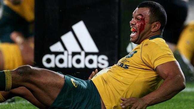 Kurtley Beale dives over to score a try. Picture: Getty