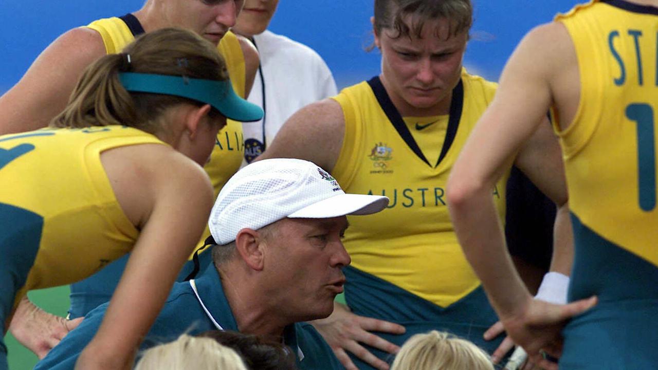 Hockeyroos coach Ric Charlesworth talks to  his players after lossing to Great Britain in the Sydney 2000 Olympic Games. Picture: Darren Tindale 